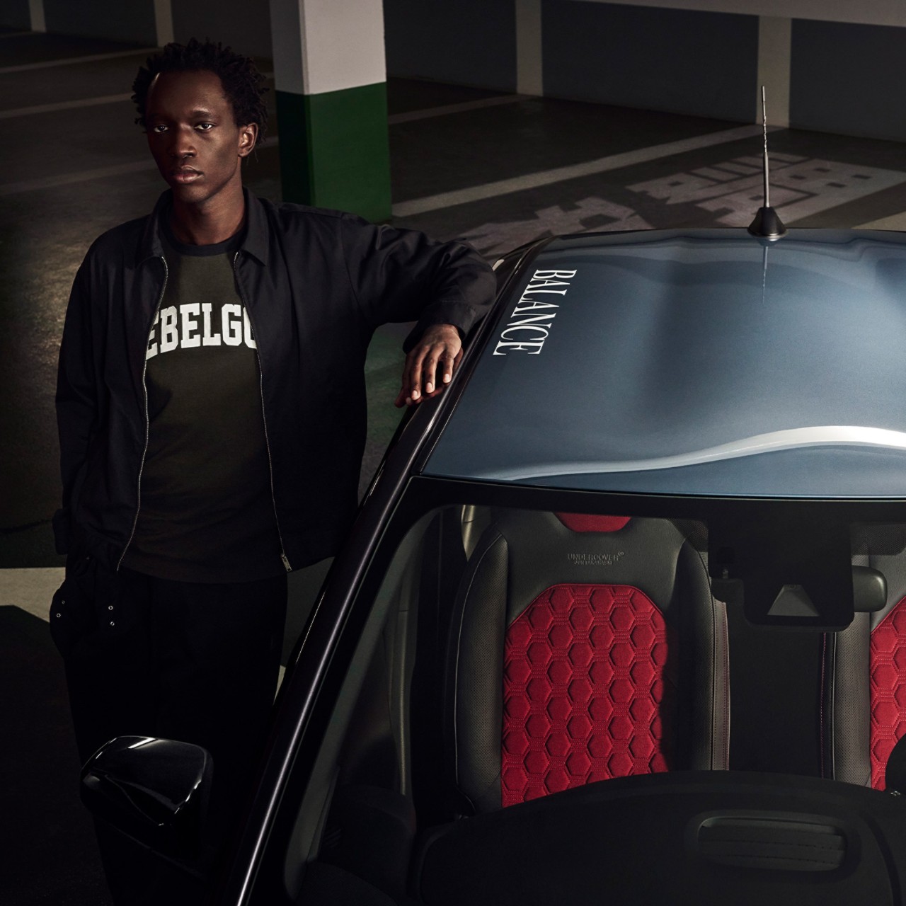Interior highlights match the exterior spice colours to give a distinctive look to the cockpit, including the dashboard and centre consoles.